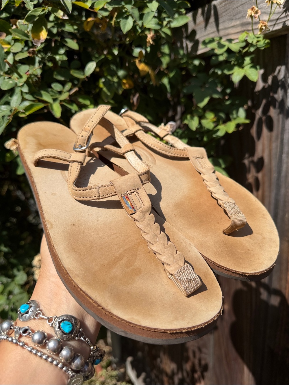 Rainbow Sandals T-Street Women Size L 7.5-8.5 Leather Comfort Braided Thong.